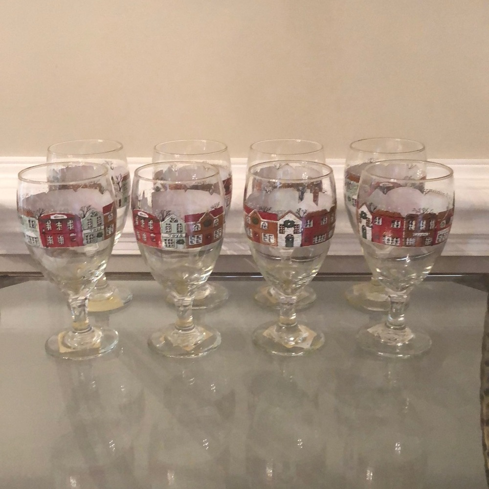 Libbey l 8 Vintage Christmas Town Scene Water Goblets Glasses Like New